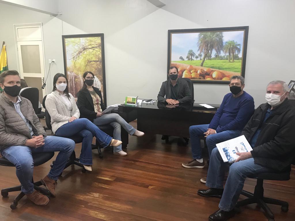 Executivo determina agilidade para atender demanda de investidores